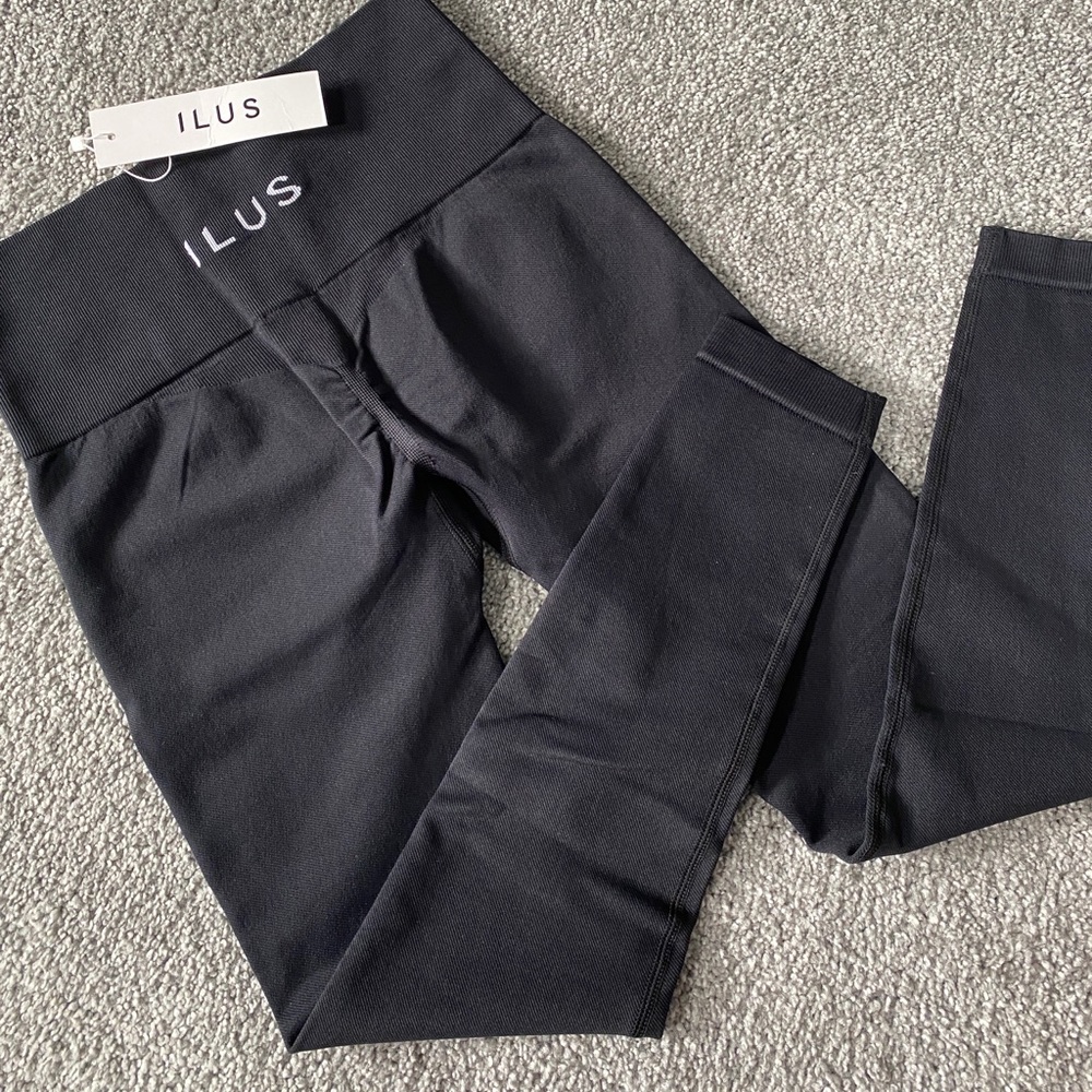 ILUS LABEL leggings